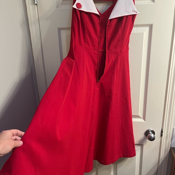 Red party dress - Picture 5 of 6